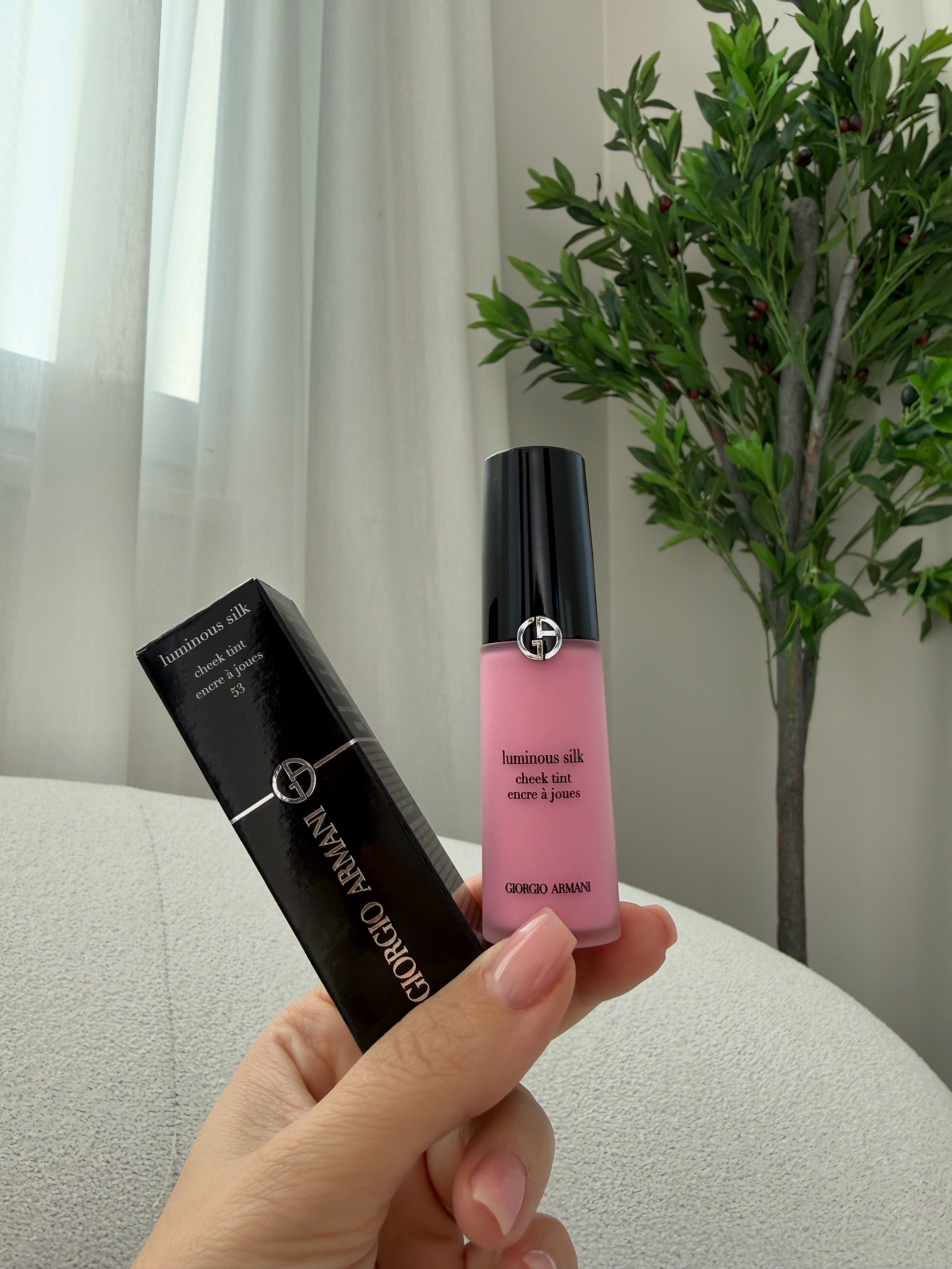 Armani Blush nr 53 Boldly pink